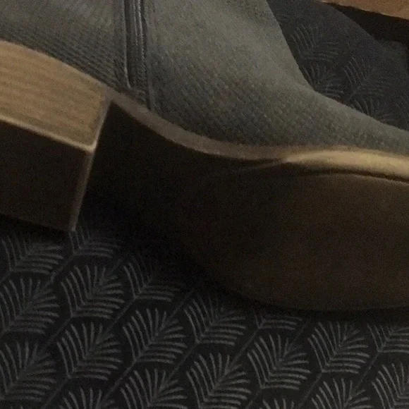 Kensie Gerona Gray Perforated Suede Ankle Boots - Picture 10 of 10